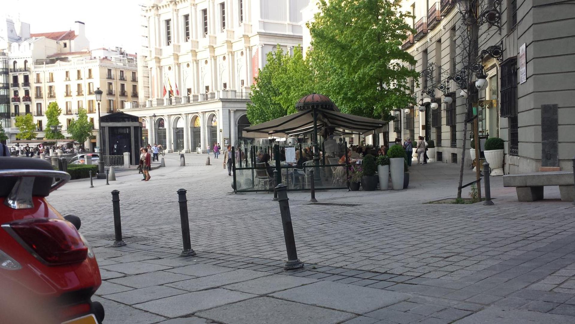 Oriente Palace Apartments