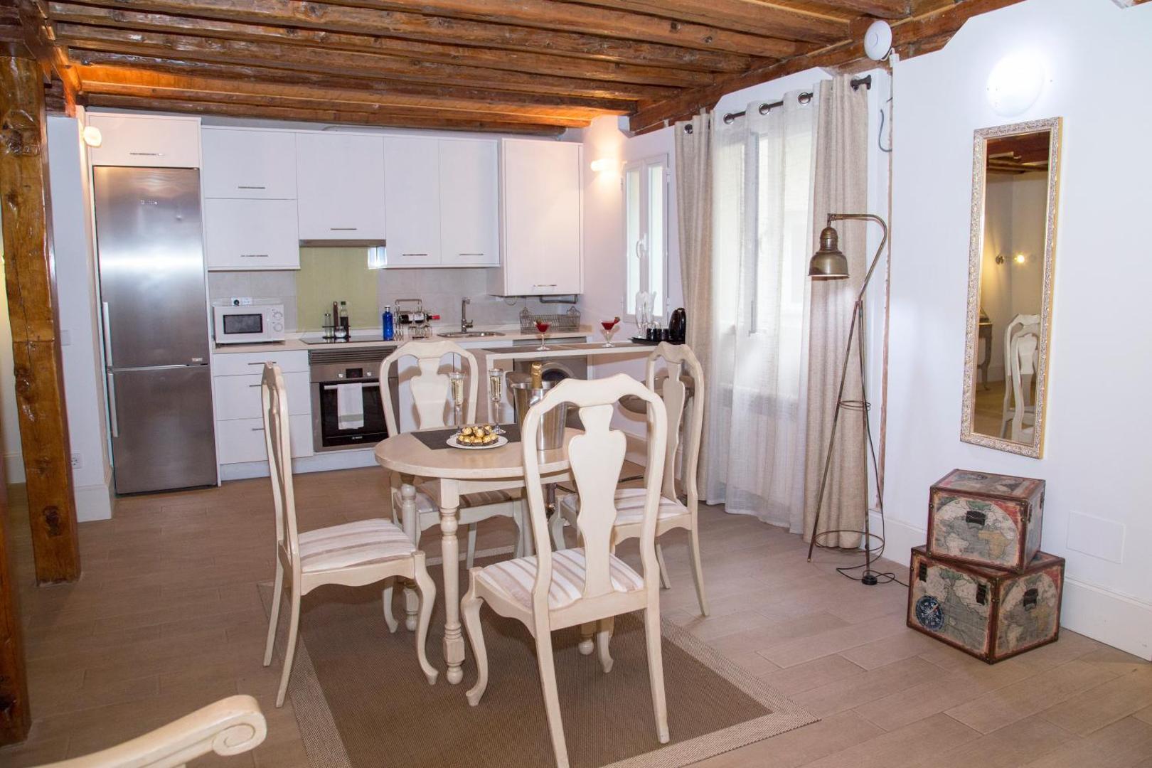 Oriente Palace Apartments