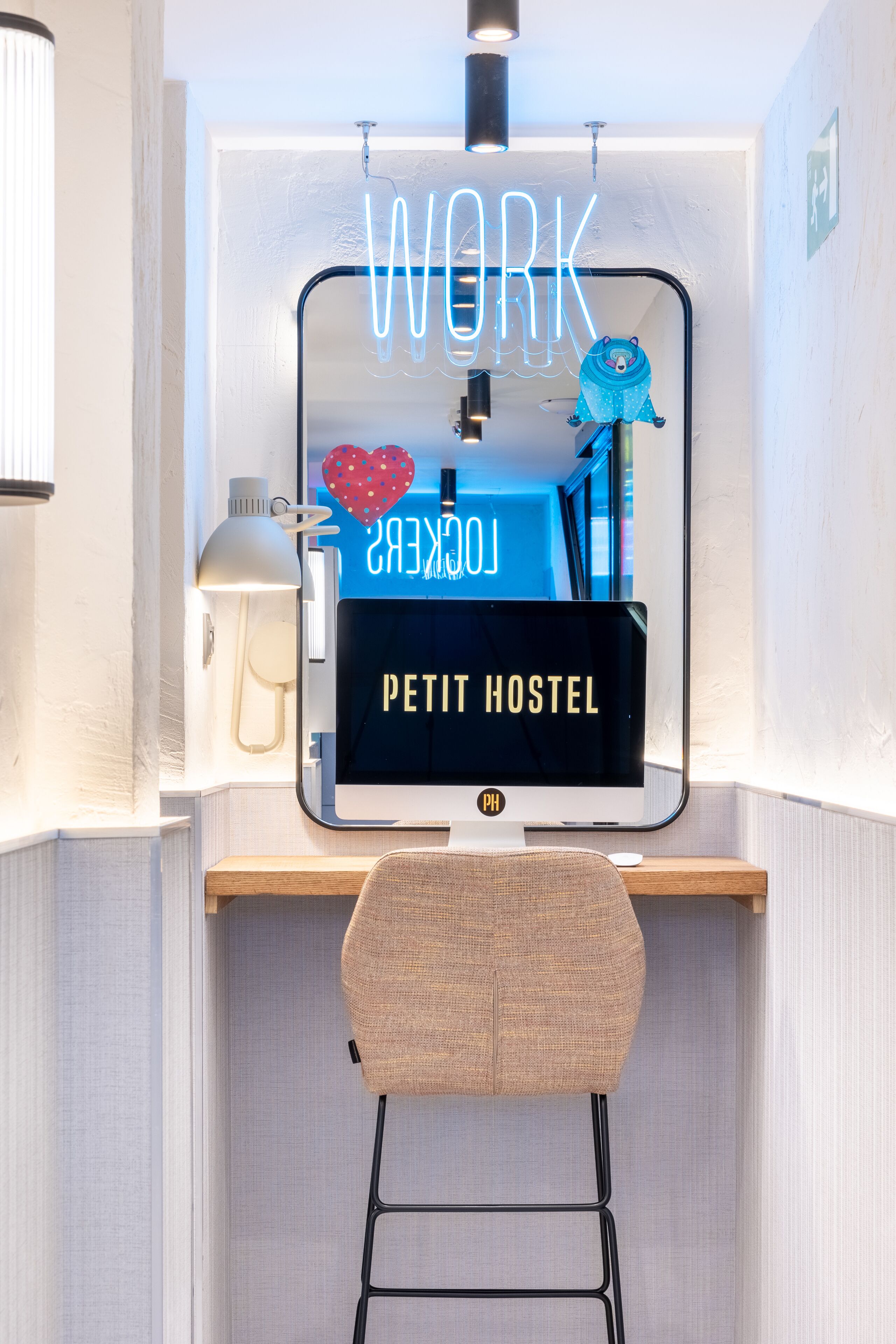 Petit Hostel Palacio Real