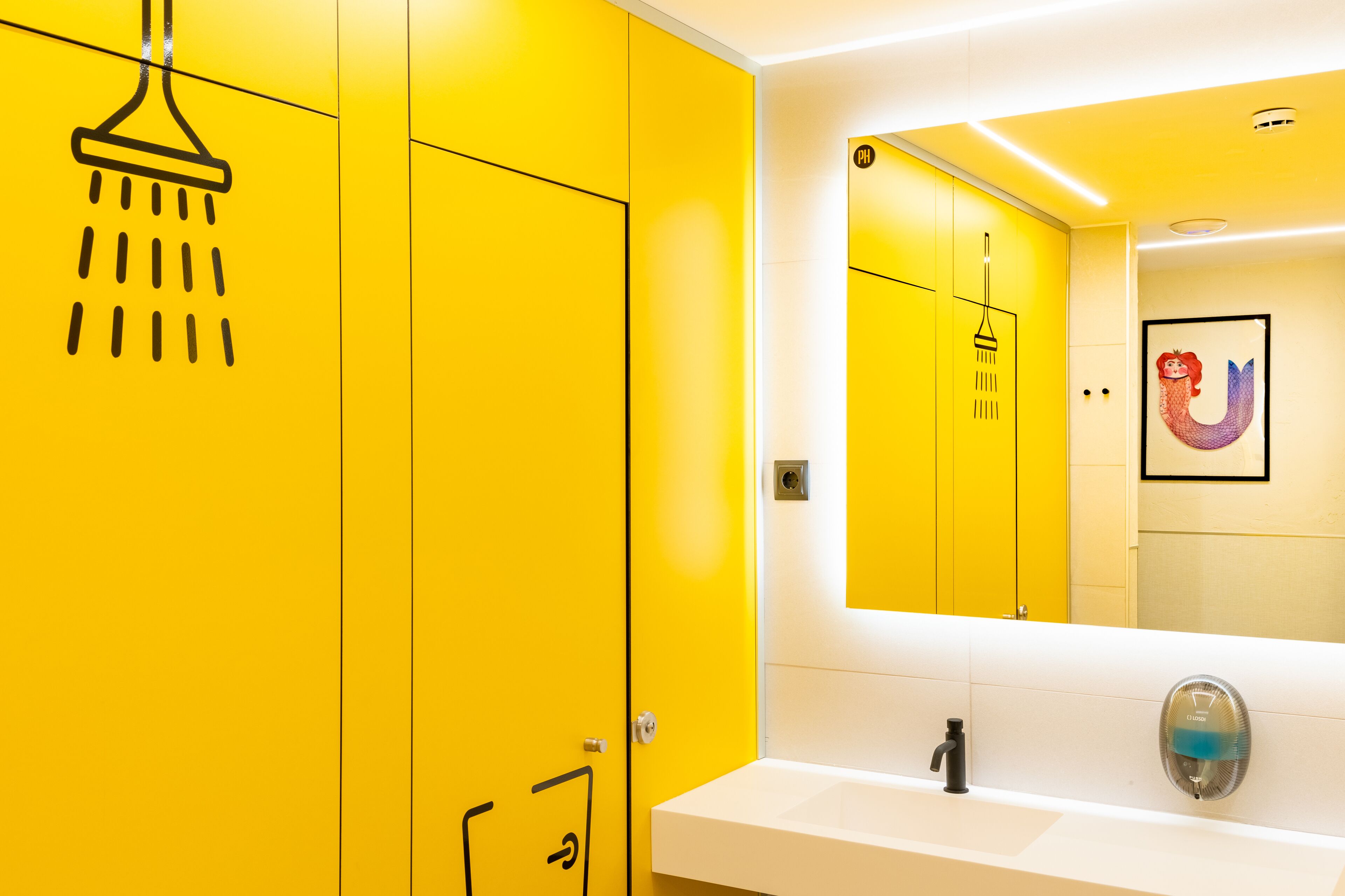 Petit Hostel Palacio Real