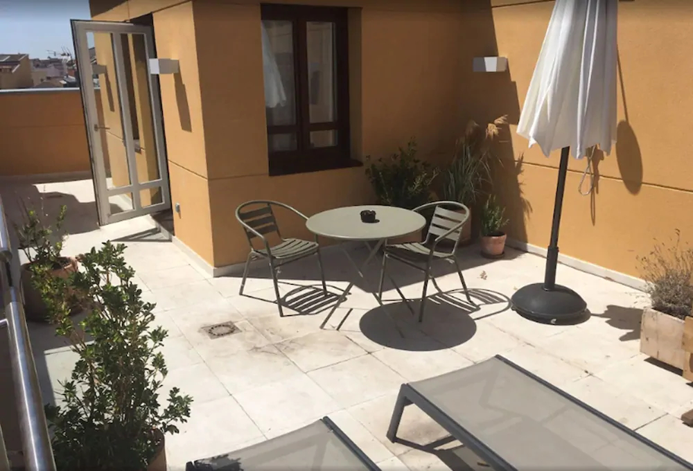 Plaza Mayor Suites & Apartments