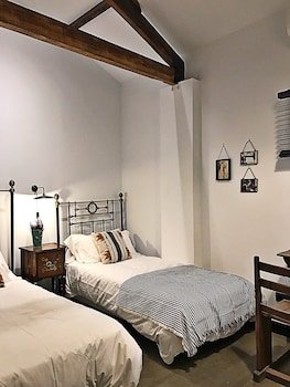 Poshtel Lanave