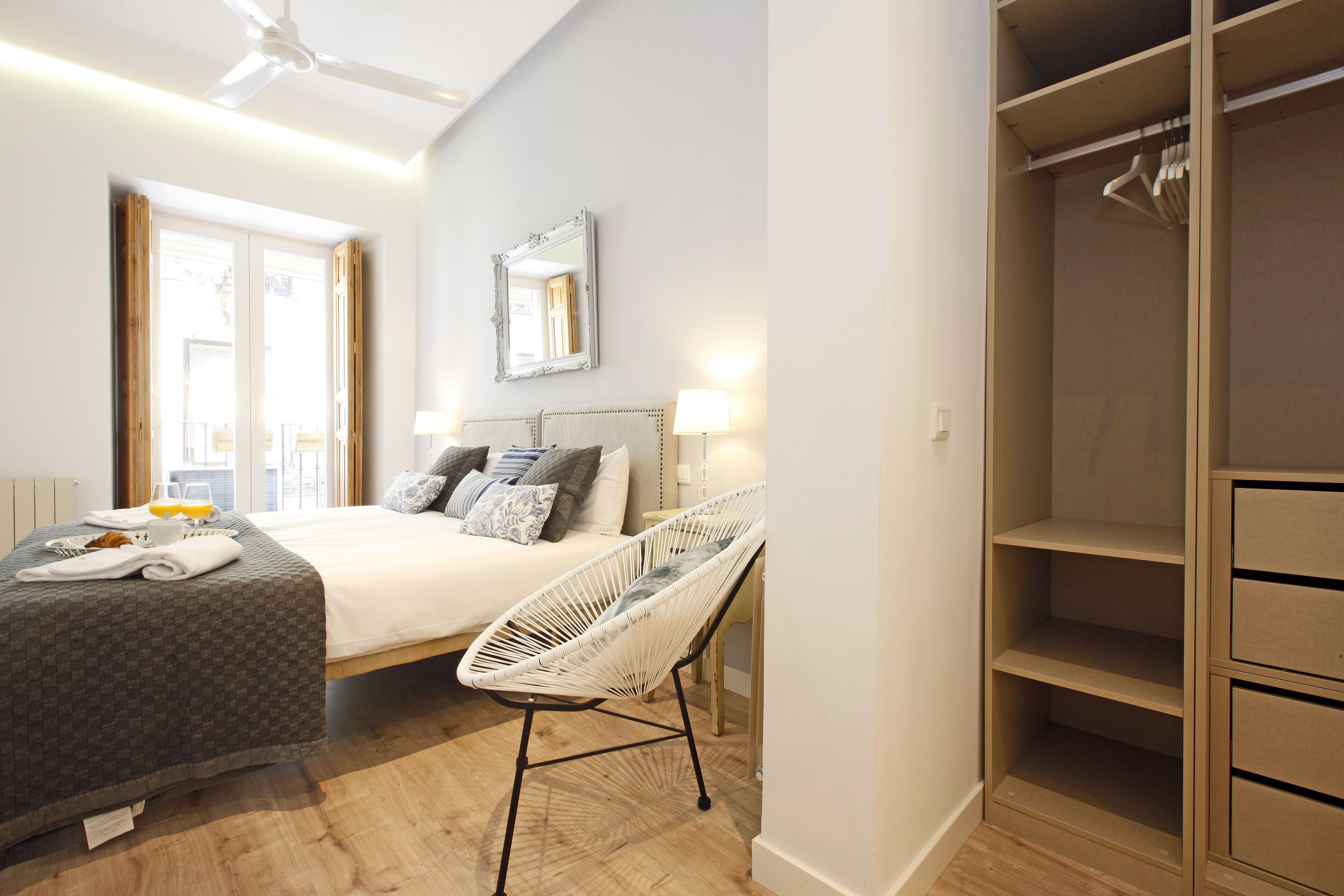 Reina Sofía Boutique by Madflats Collection