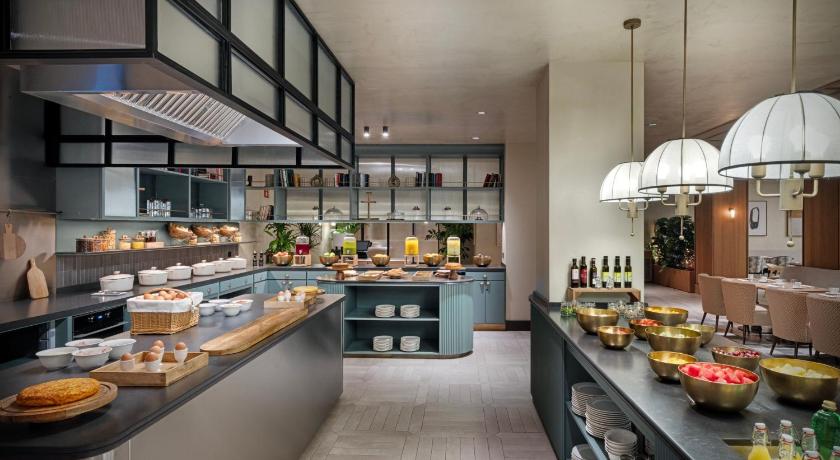 The Westin Madrid Cuzco