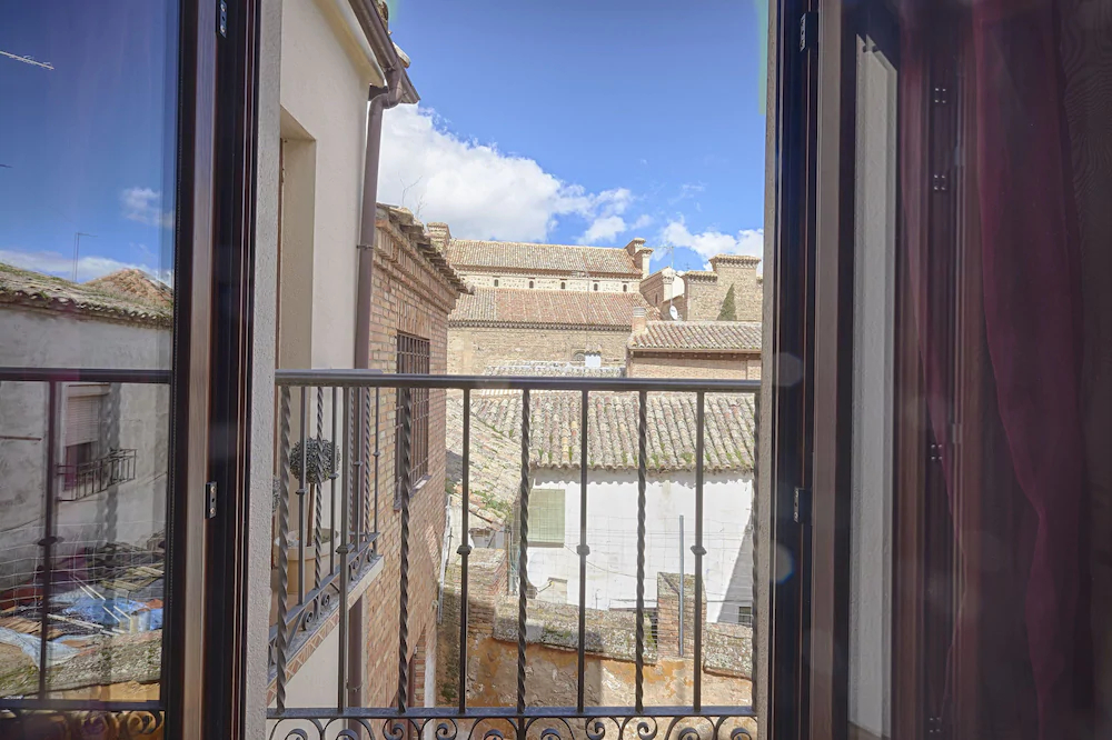 Toledo Rooms