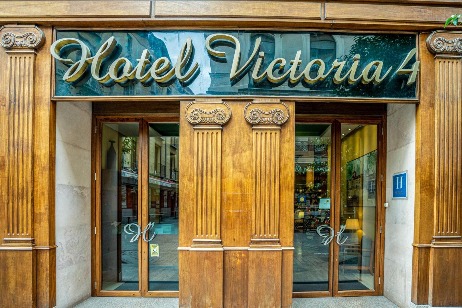 Victoria IV