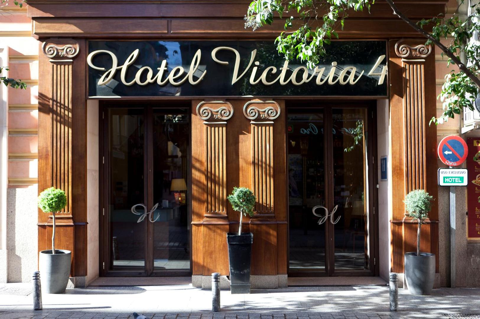Victoria IV