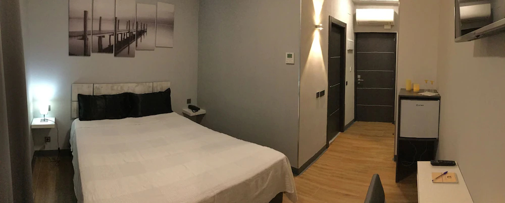 H La Cabana