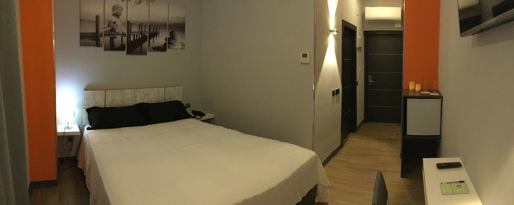 H La Cabana