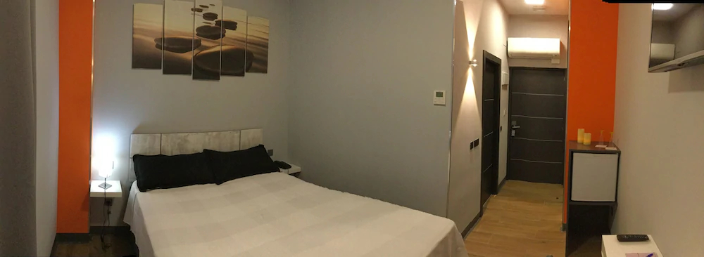 H La Cabana