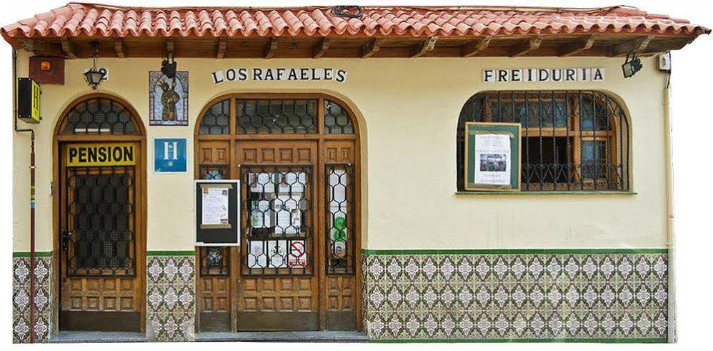 H Los Rafaeles