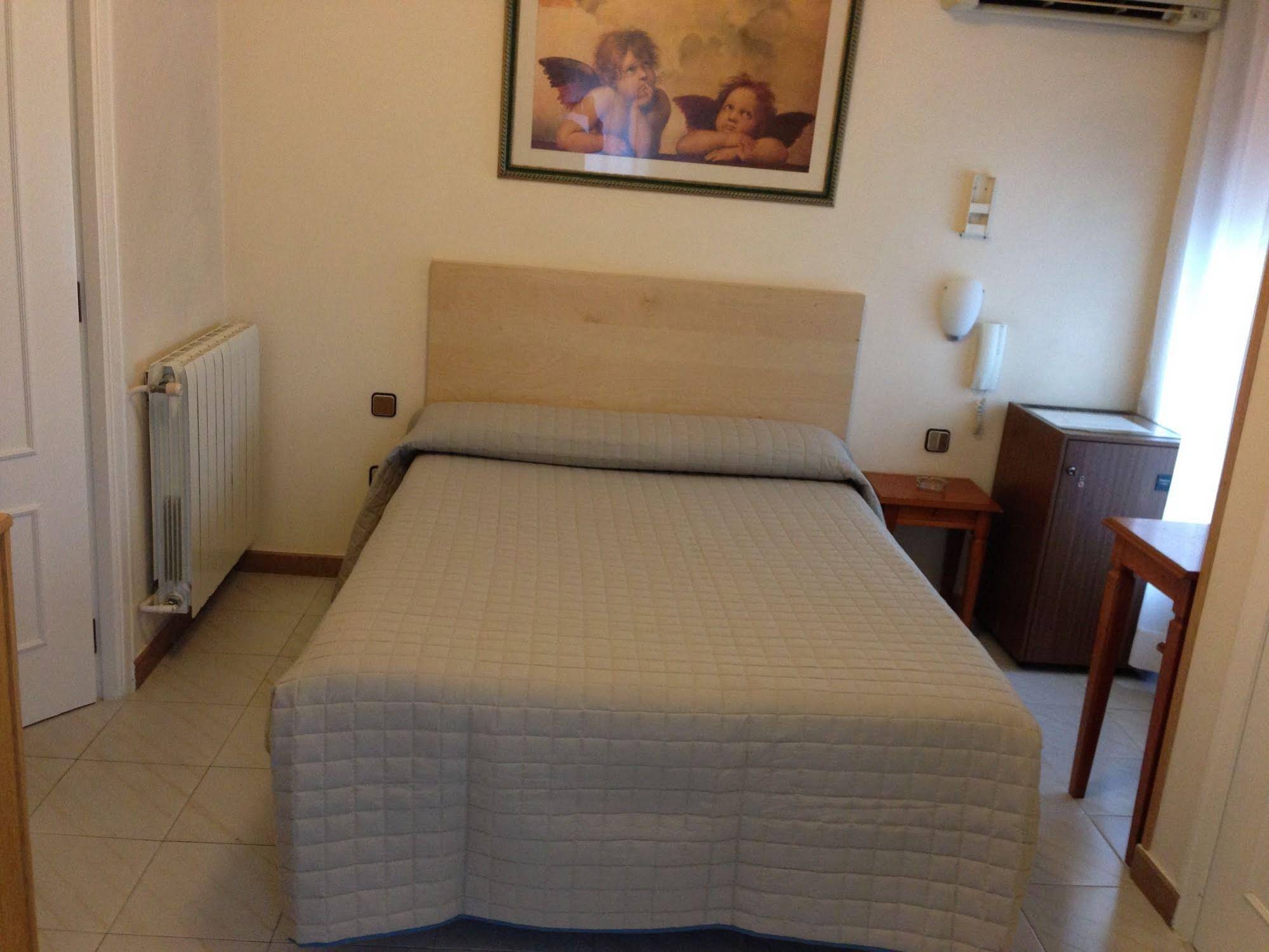 Hostal Cervantes