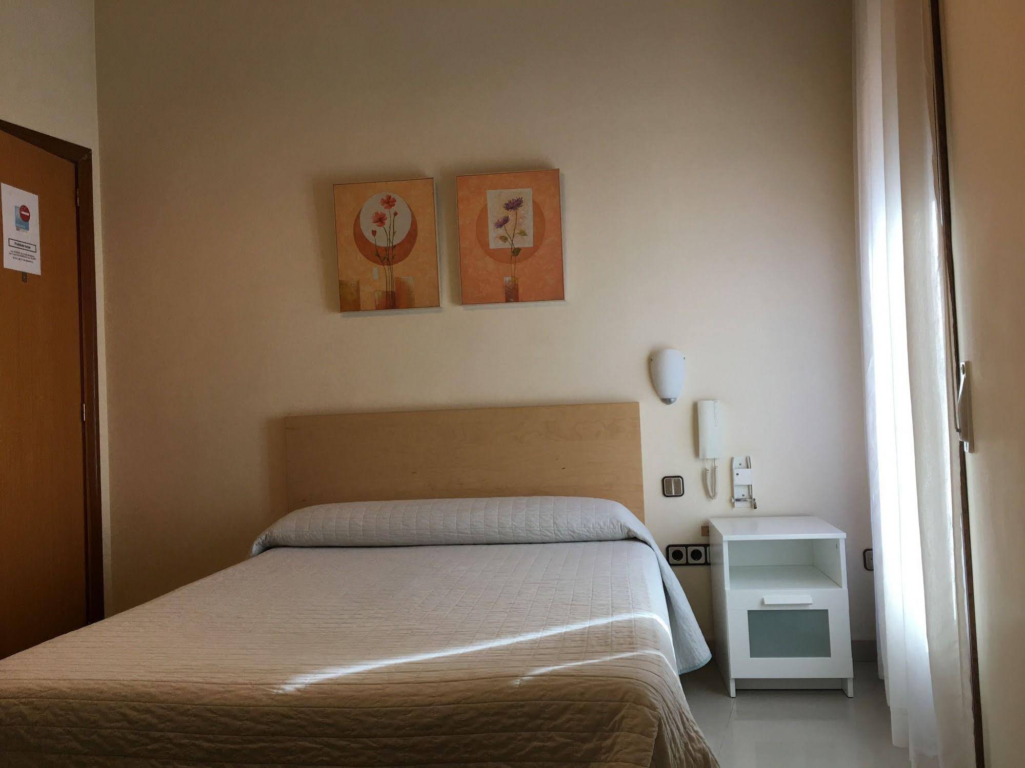 Hostal Cervantes
