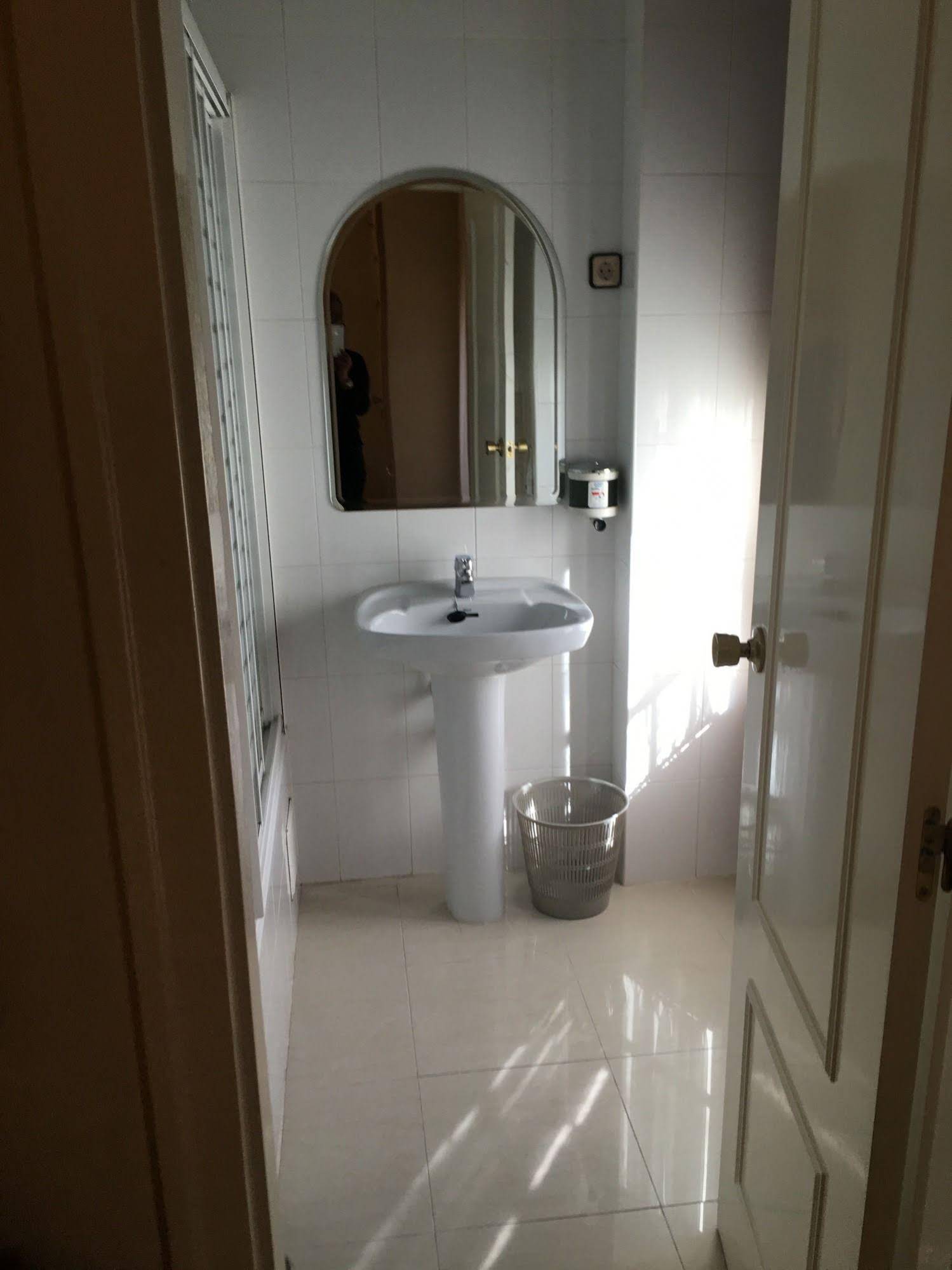 Hostal Cervantes