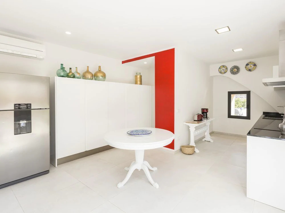Residence by G Can Rochet
