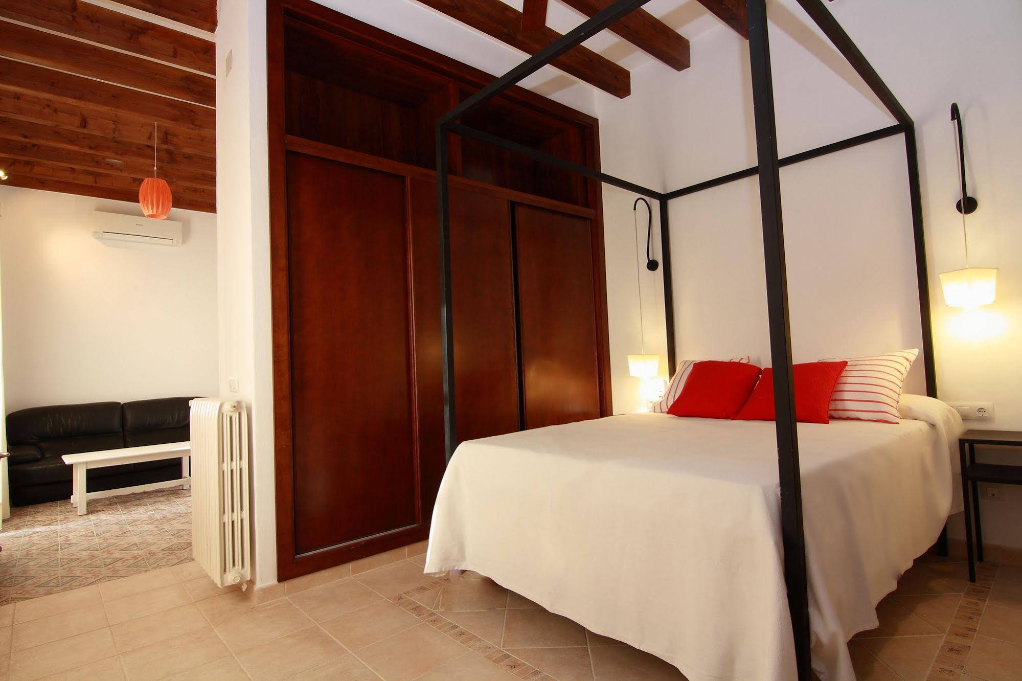 Algaida Suites By Eurotels