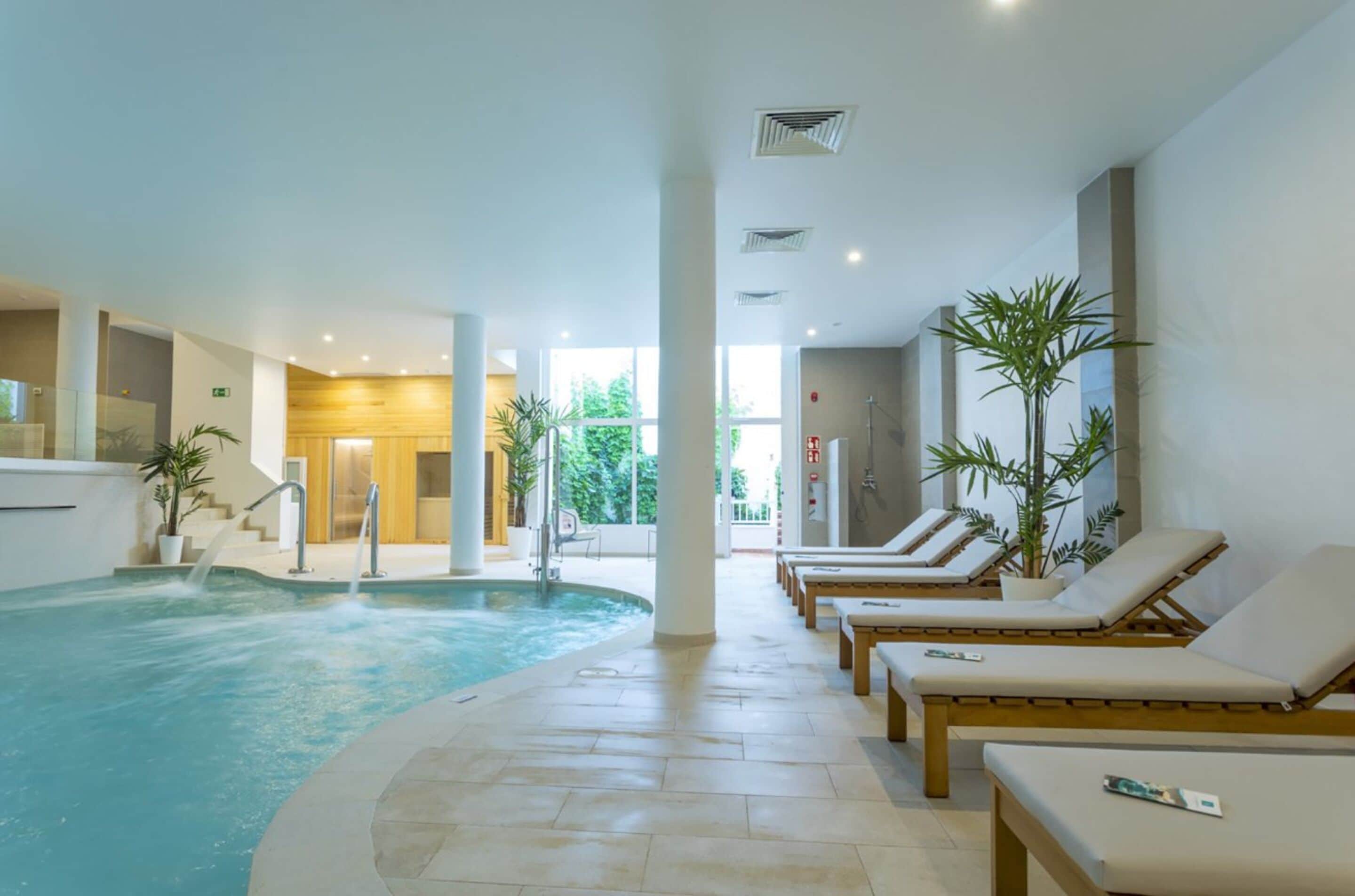 Parque Nereida Suites Hotel