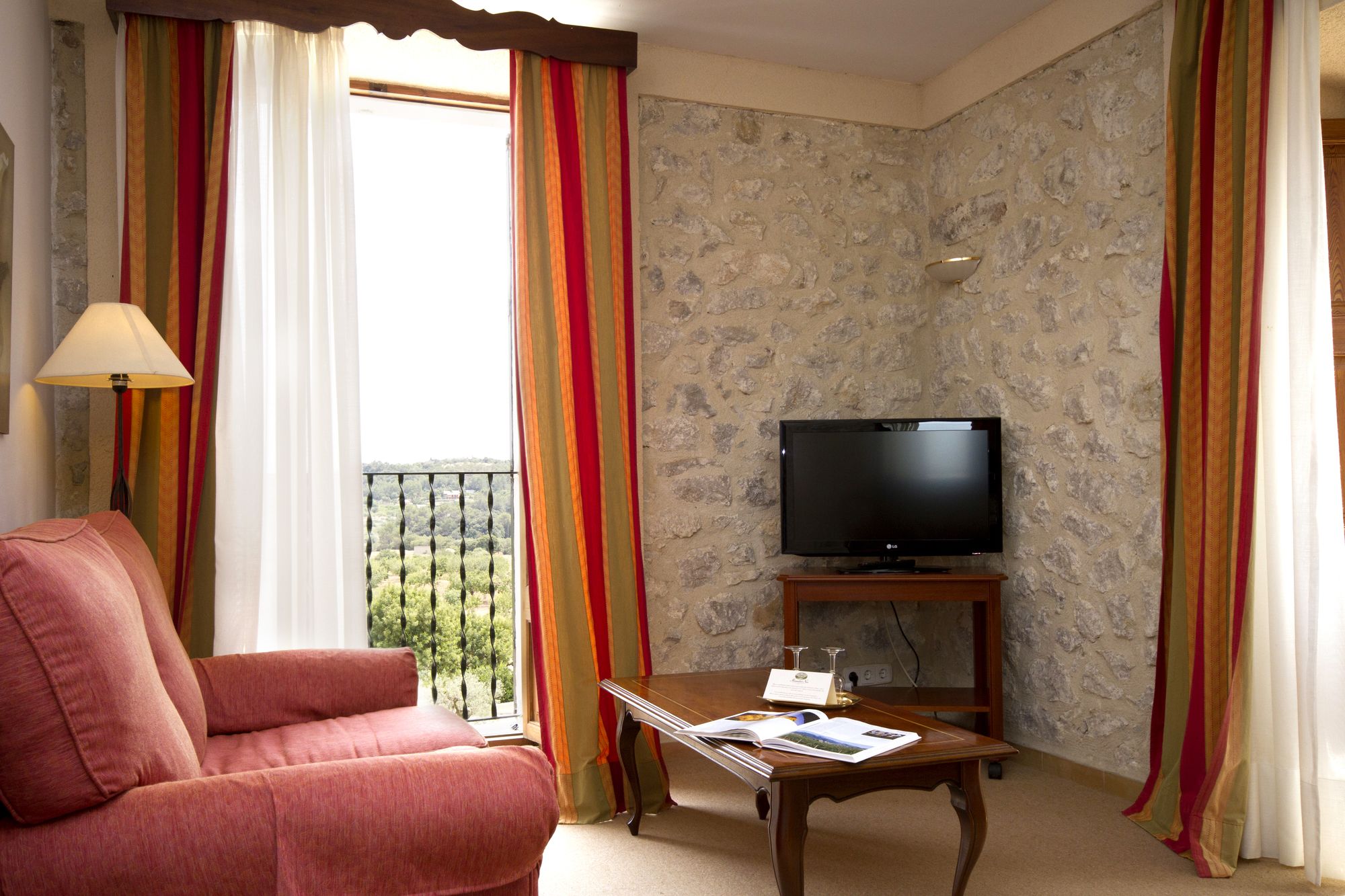 Hotel Rural Monnaber Nou & Spa