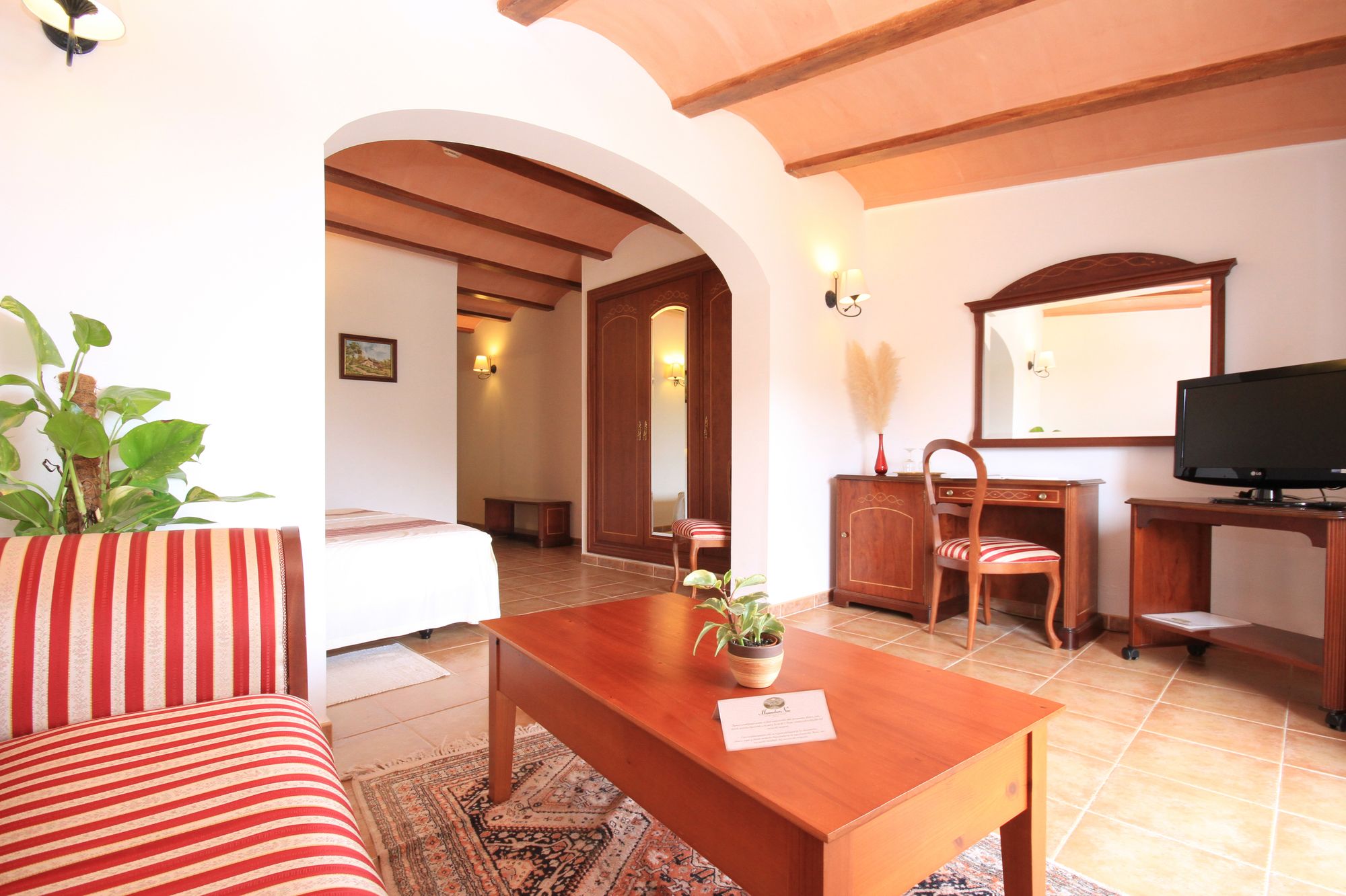 Hotel Rural Monnaber Nou & Spa