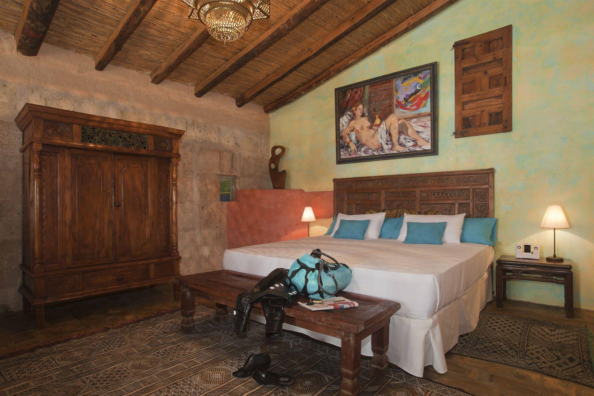 Es Revellar Art Resort