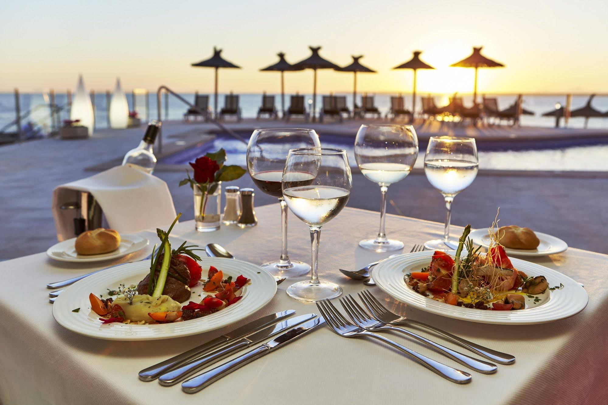 Universal Hotel Cabo Blanco