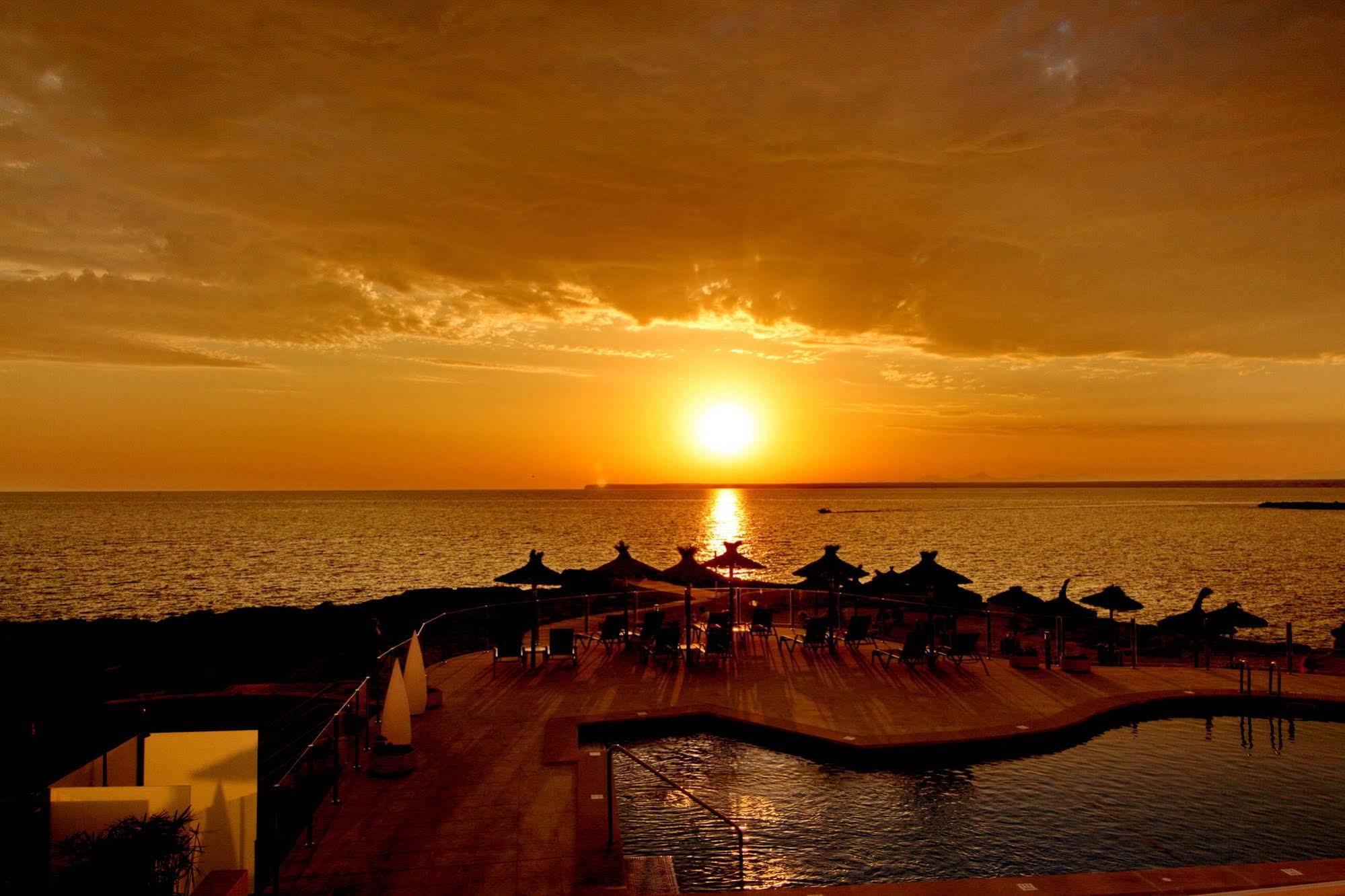 Universal Hotel Cabo Blanco