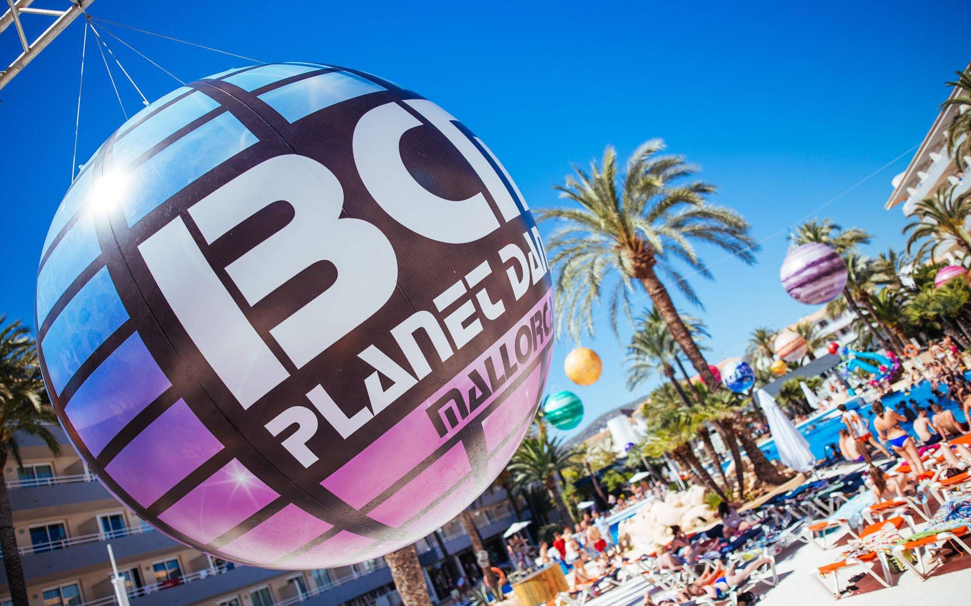 tent Calvia Beach