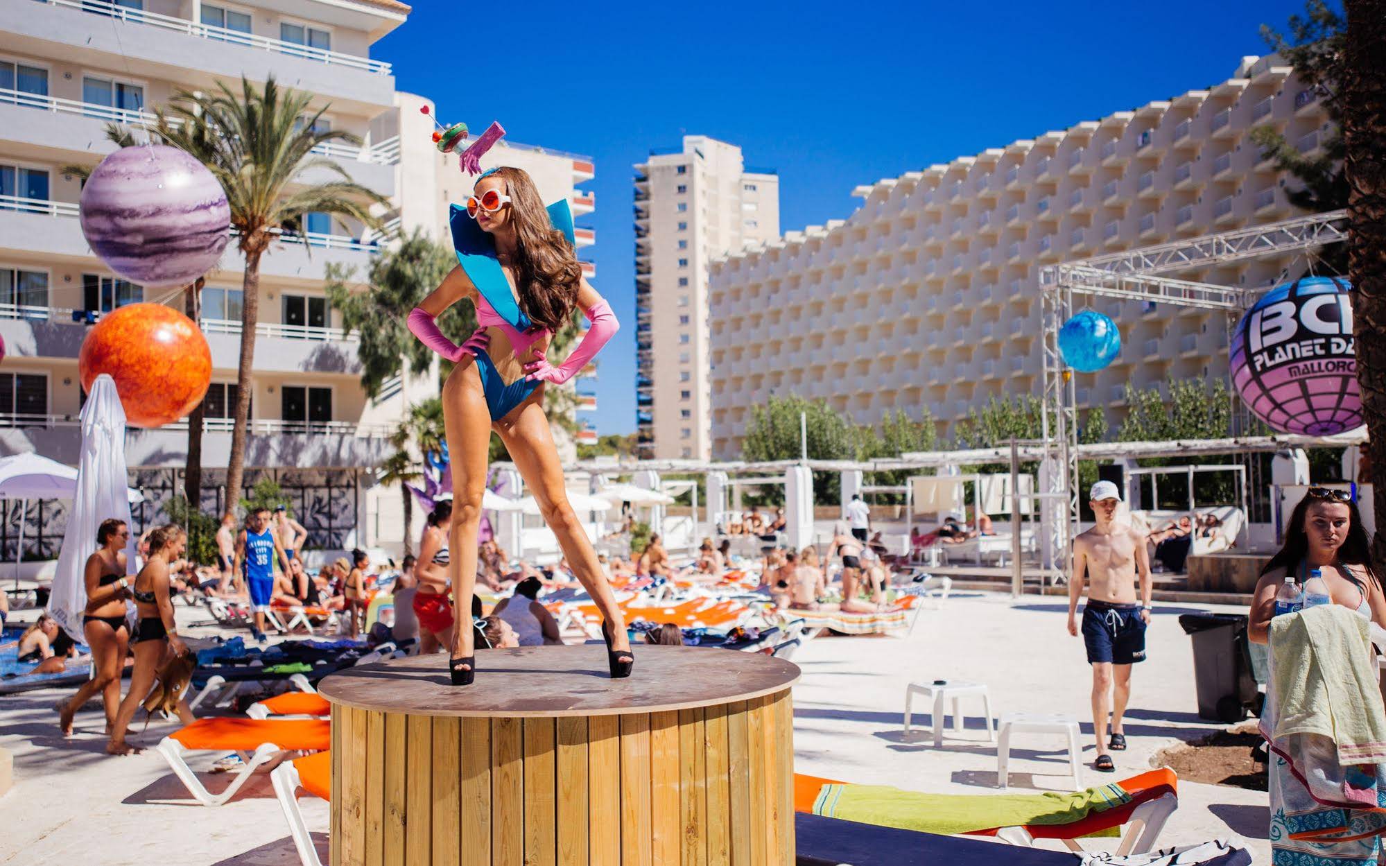 tent Calvia Beach