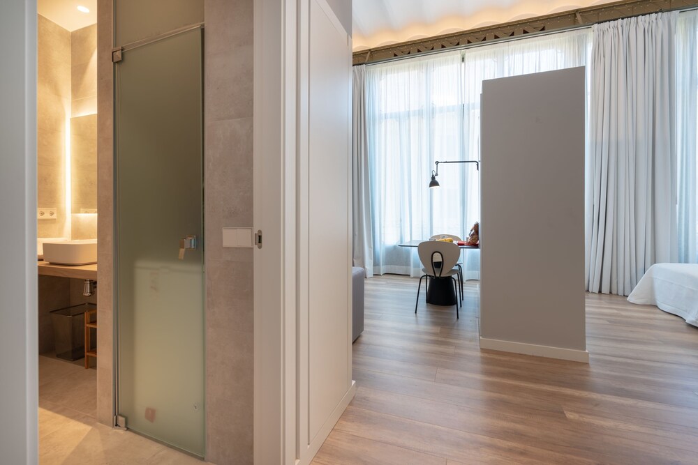 L'Aguila Suites