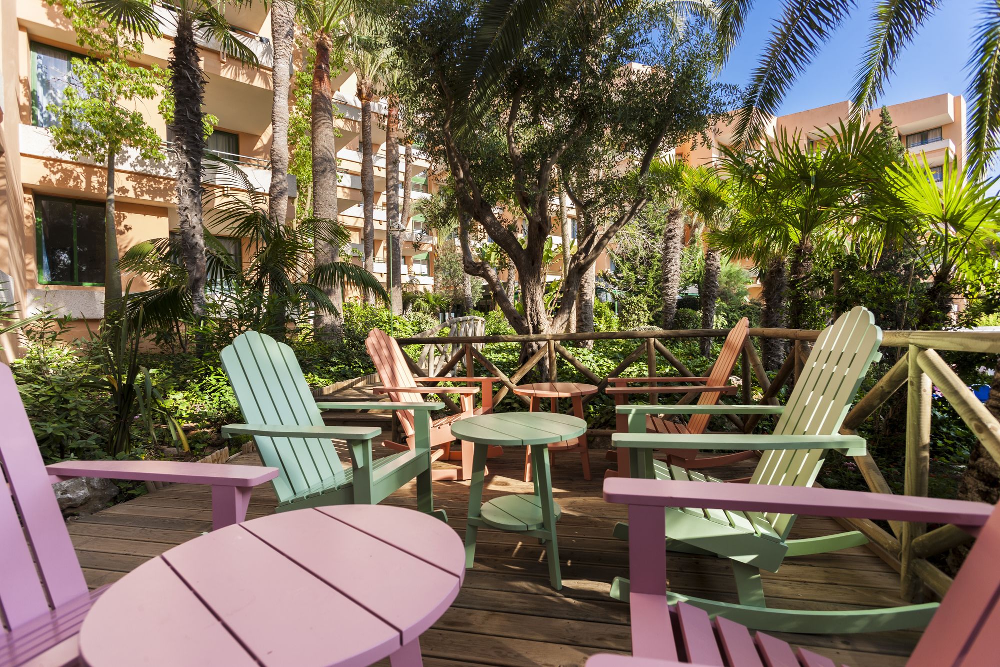 Globales Nova Apartments
