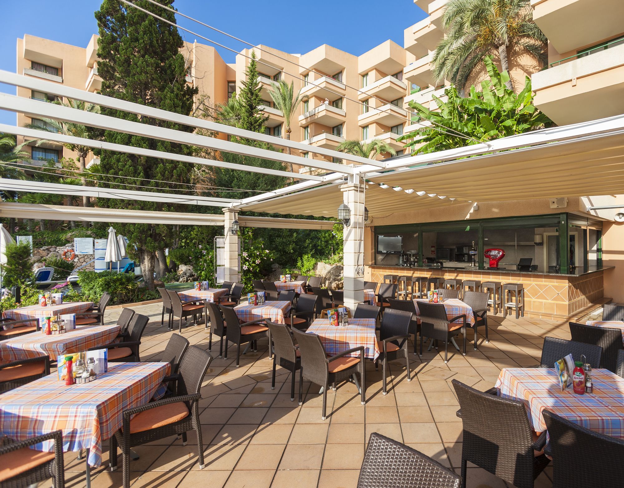 Globales Nova Apartments