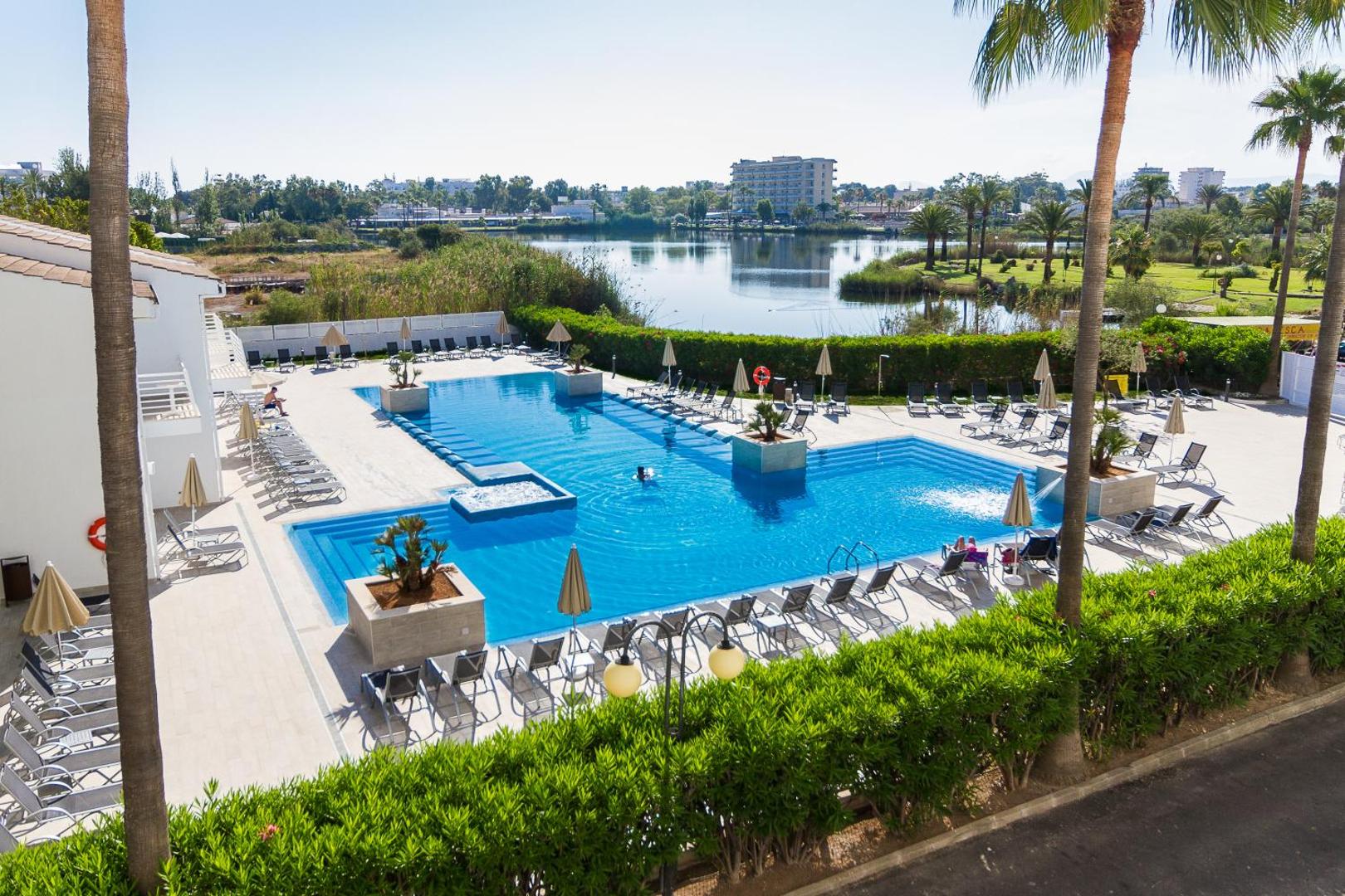 EIX Lagotel Hotel