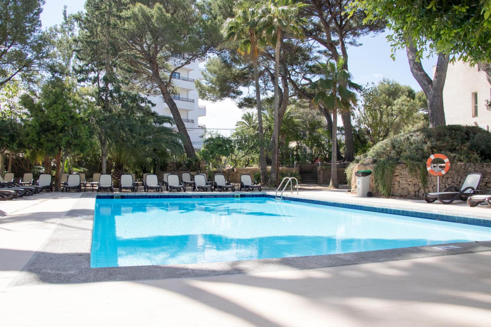 Houm Nets Hotel