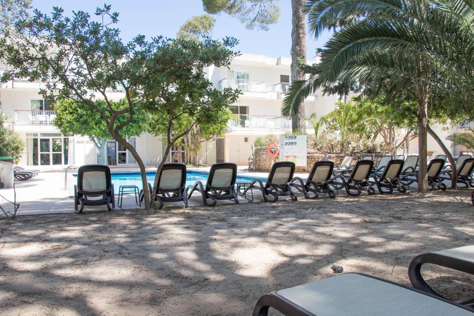 Houm Nets Hotel