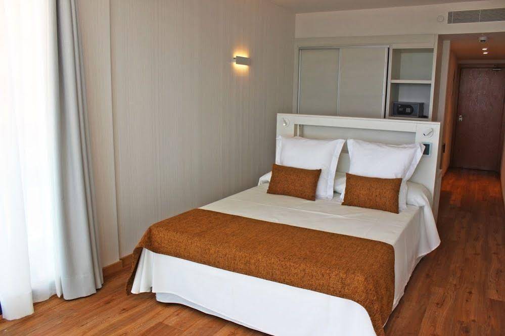 HN Negresco Beach Hotel