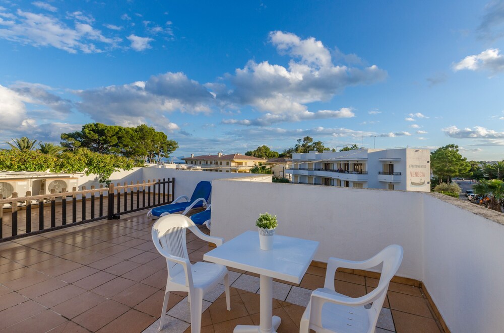 Yourhouse Venecia Apartments