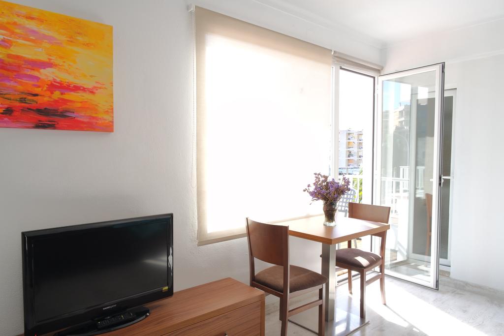 Es Nautico Suites
