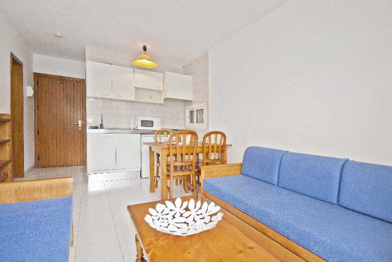 Apartamentos Llevant