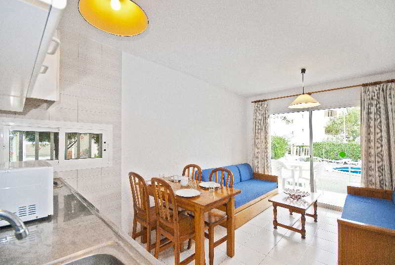 Apartamentos Llevant