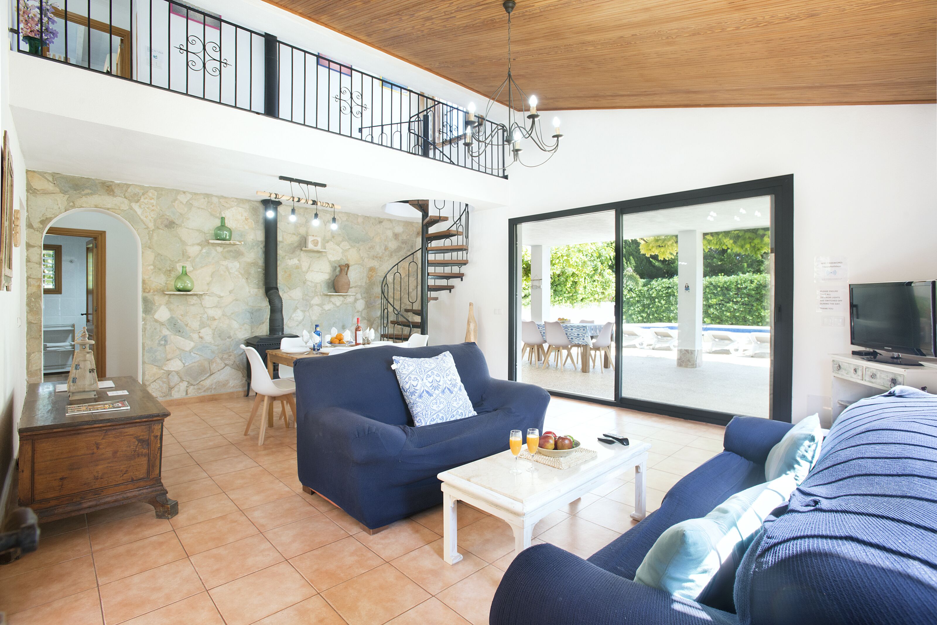 Owl Booking Villa Bocoris