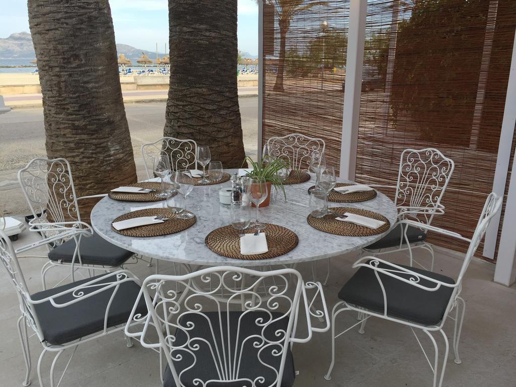 Cabot Romantic