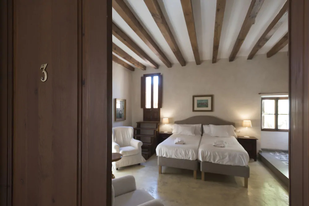 Sa Bisbal Rural Hotel