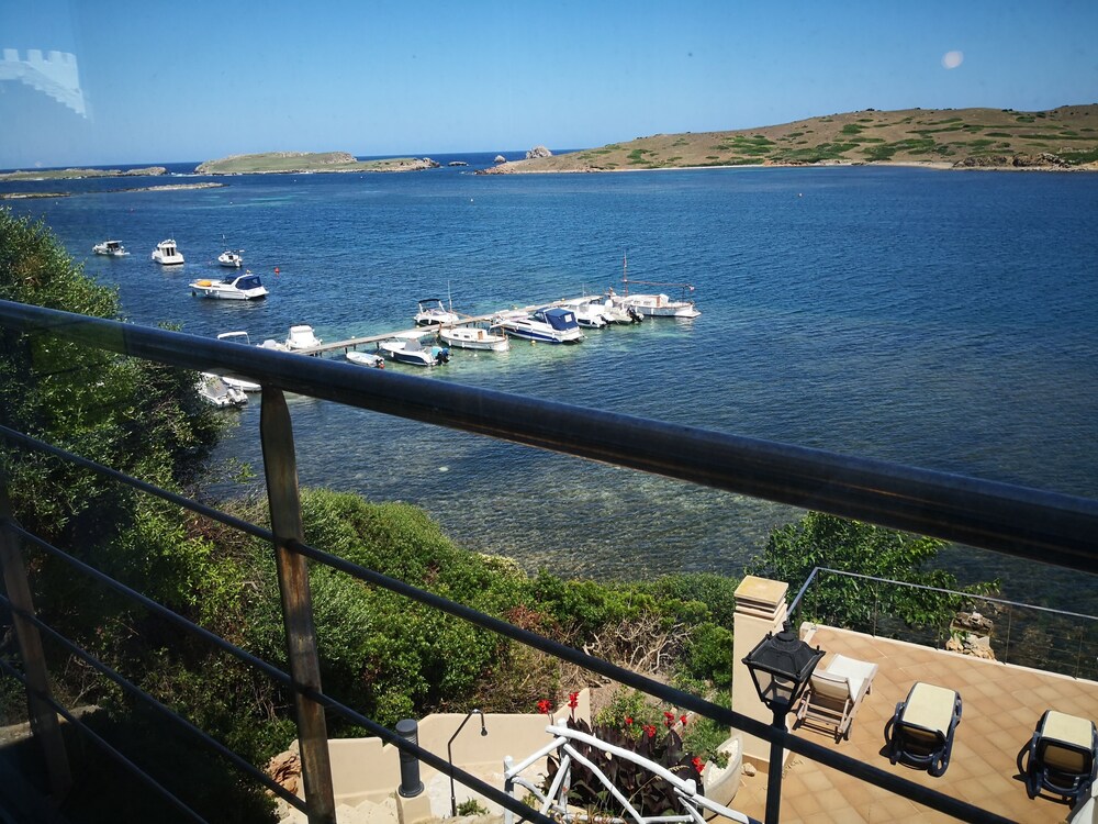 Menurka Port d'Addaia