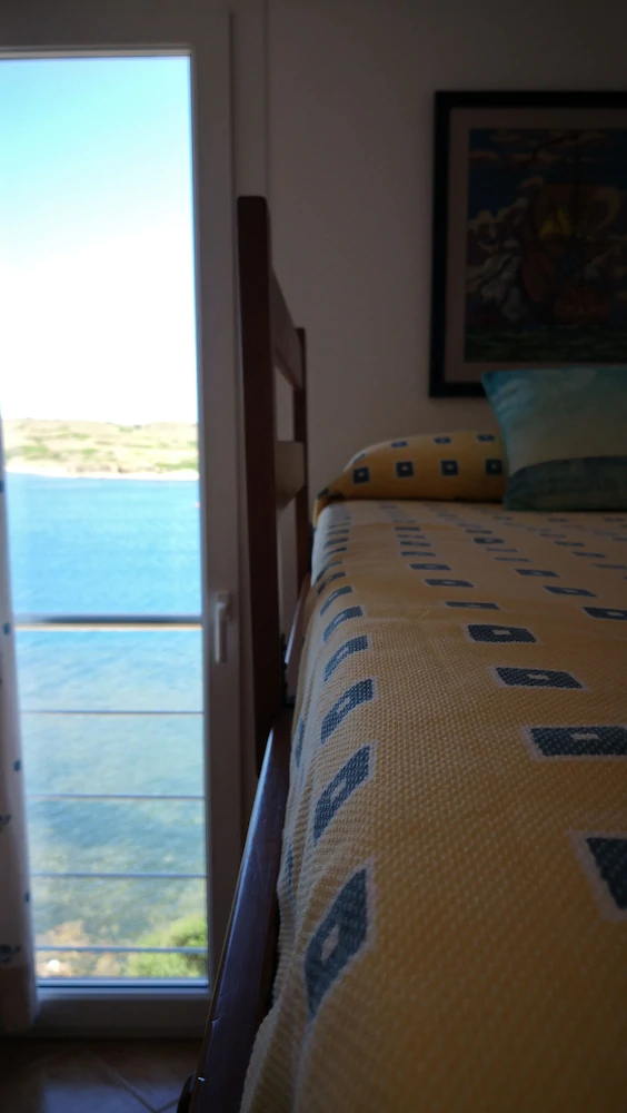 Menurka Port d'Addaia