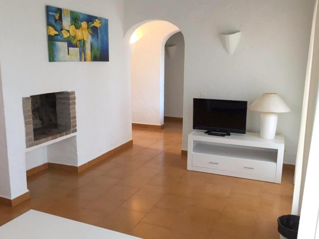 Complejo Piscina Binisafua