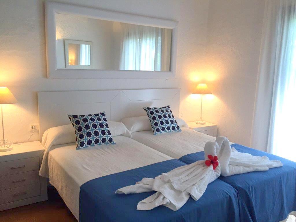 Complejo Piscina Binisafua