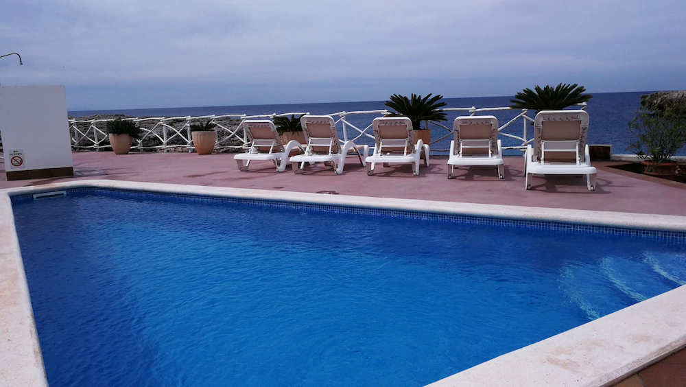 Menurka-Villa Cala Blanca