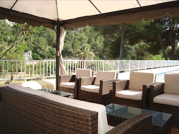 Apartamentos Alta Galdana Playa by Escape Home