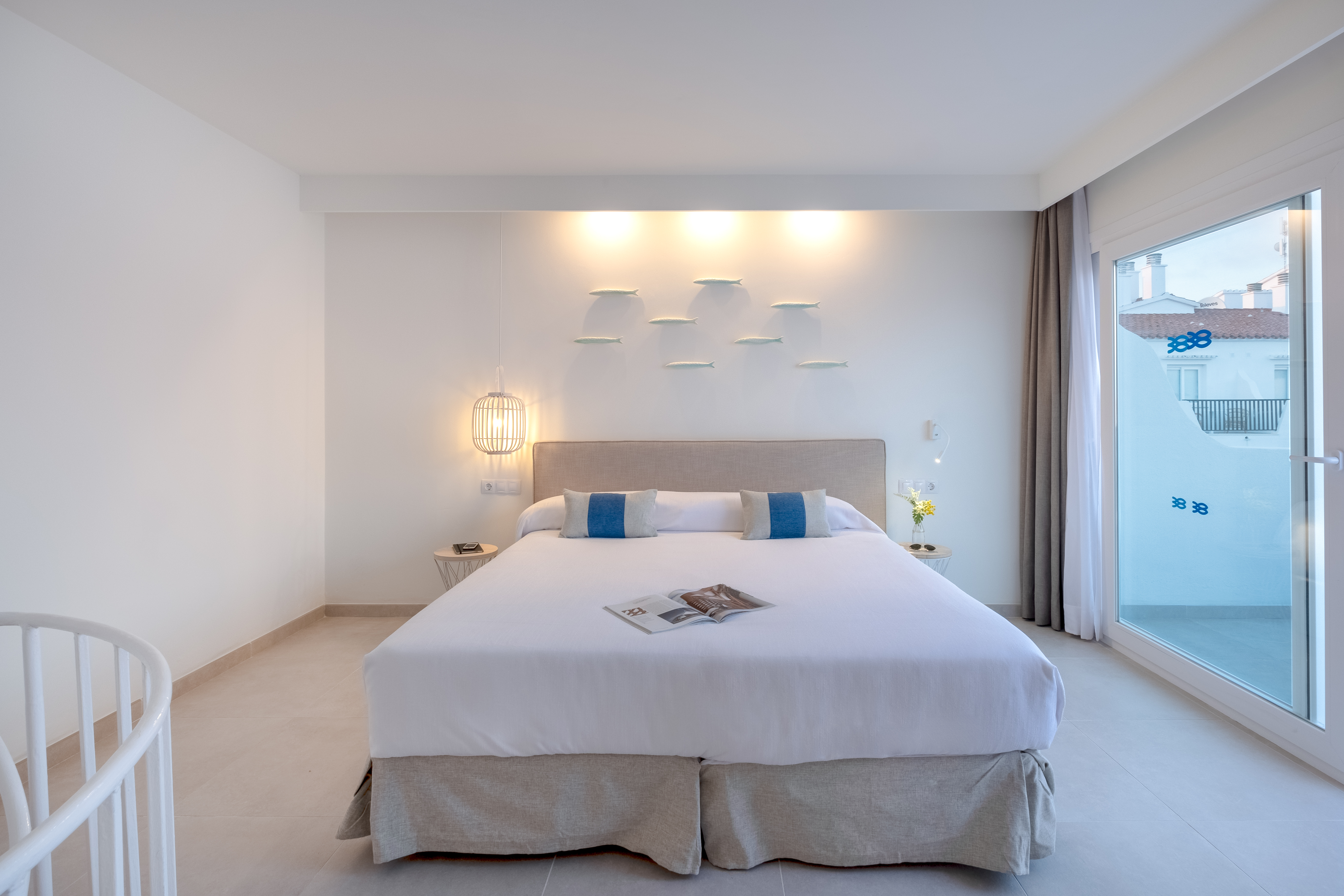 FERGUS Style Carema Beach