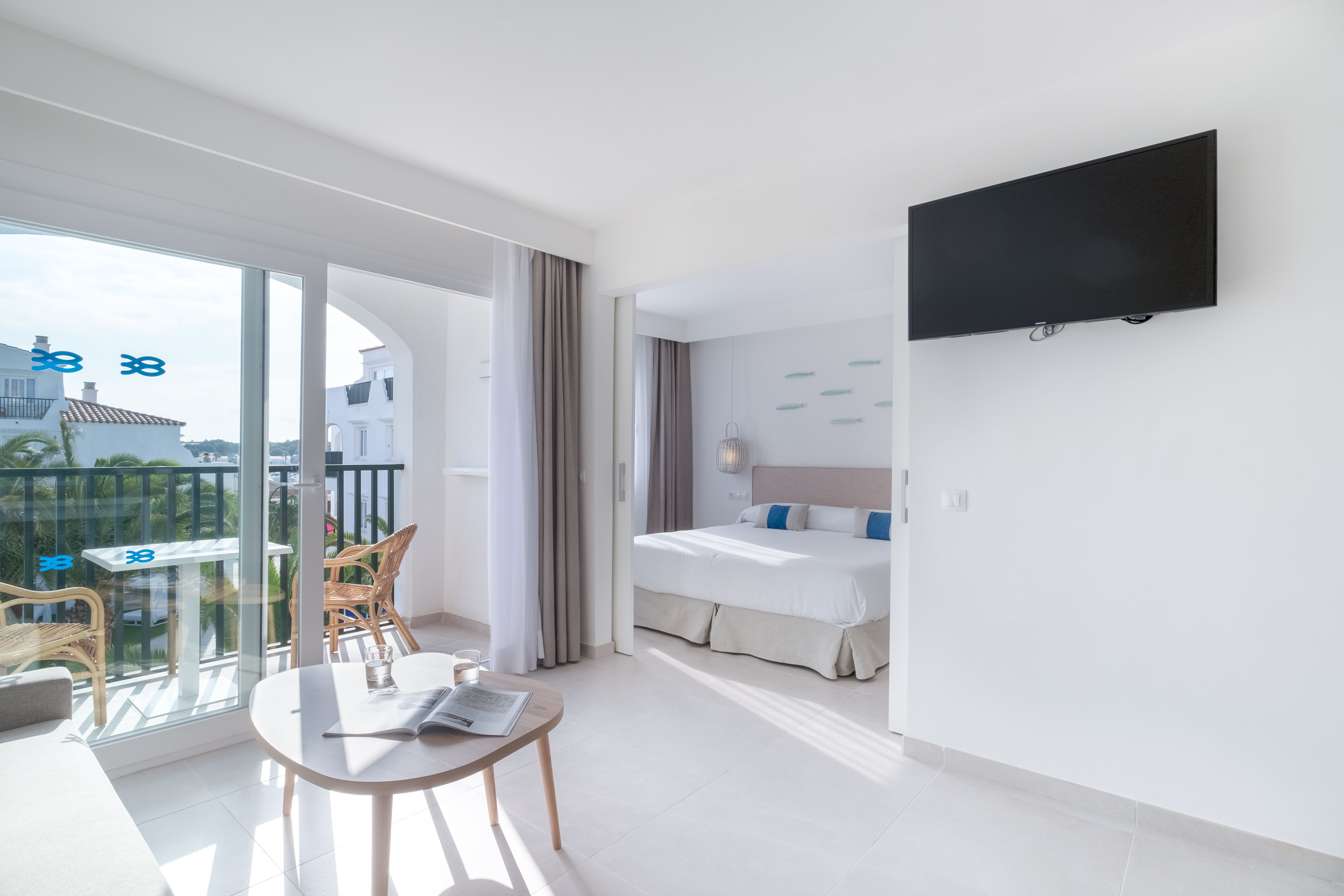 FERGUS Style Carema Beach